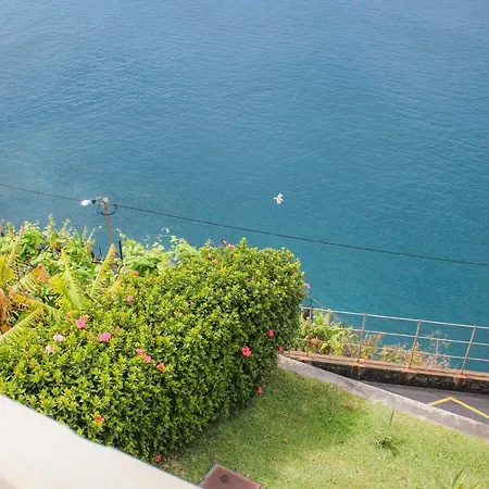 The Atlantic Ocean View 公寓