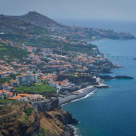 The Atlantic Ocean View 아파트