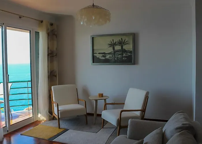 Апартаменты The Atlantic Ocean View Камара-де-Лобуш