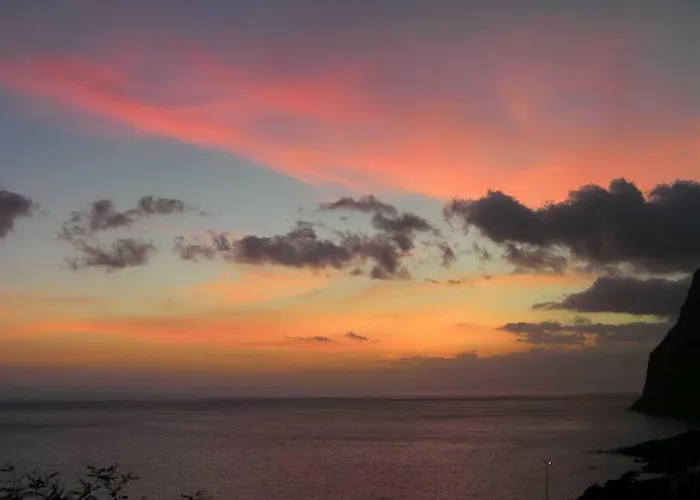 The Atlantic Ocean View * Câmara de Lobos